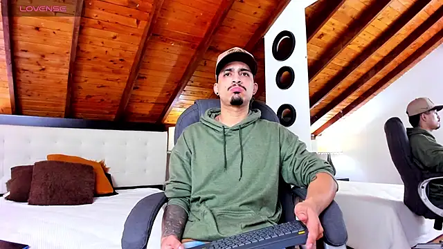 Sebastian Berne online show from 03/07/25, 07:27