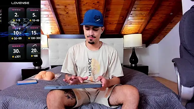 Sebastian Berne online show from 03/17/25, 07:04