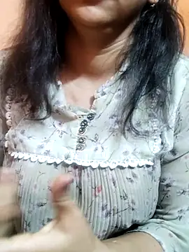 Snapshot of Your_cutiepie_ chatting on 02/21/25, 03:34 Your cutiepie online show from 02/21/25, 03:34