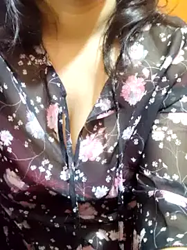 Snapshot of Your_cutiepie_ chatting on 03/07/25, 08:22 Your cutiepie online show from 03/07/25, 08:22