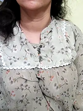 Snapshot of Your_cutiepie_ chatting on 03/14/25, 06:18 Your cutiepie online show from 03/14/25, 06:18