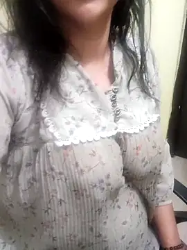 Snapshot of Your_cutiepie_ chatting on 03/20/25, 06:31 Your cutiepie online show from 03/20/25, 06:31