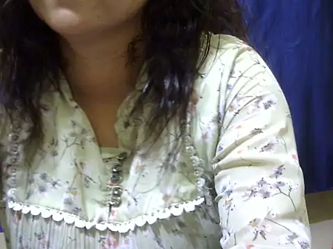 Snapshot of Your_cutiepie_ chatting on 09/13/25, 05:13 Your cutiepie online show from 09/13/25, 05:13
