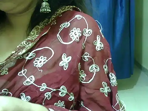 Snapshot of Your_cutiepie_ chatting on 10/07/25, 06:05 Your cutiepie online show from 10/07/25, 06:05