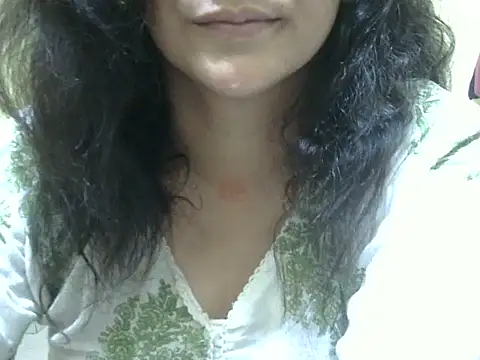 Snapshot of Your_cutiepie_ chatting on 10/21/25, 06:41 Your cutiepie online show from 10/21/25, 06:41