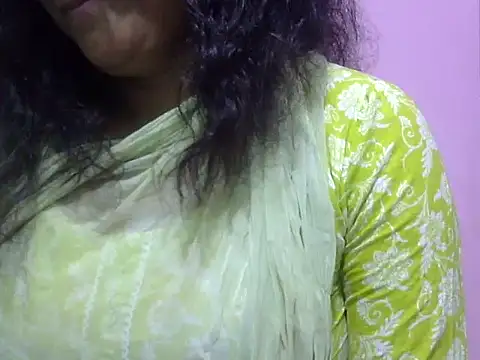 Your cutiepie  online show from 04/26/26, 05:43