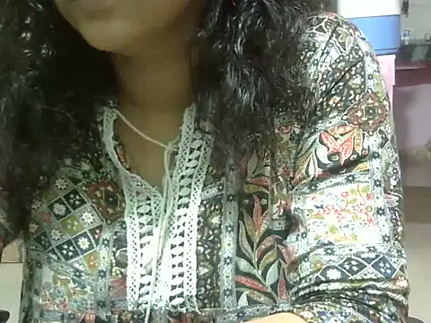 Snapshot of Your_cutiepie_ chatting on 05/05/26, 05:54 Your cutiepie online show from 05/05/26, 05:54
