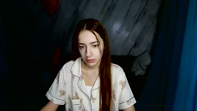 ariana helss online show from 03/02/25, 09:42