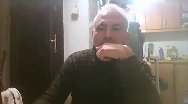 Snapshot of murat7888 chatting on 02/12/25, 02:10 murat7888 online show from 02/12/25, 02:10
