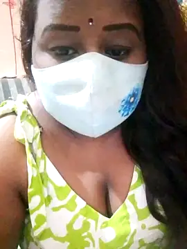 Snapshot of dolly_telugu01 chatting on 09/25/25, 12:53 dolly telugu01 online show from 09/25/25, 12:53