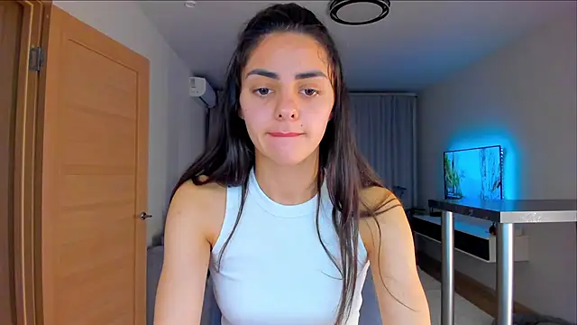 EmiliaZen online show from 11/10/25, 02:49