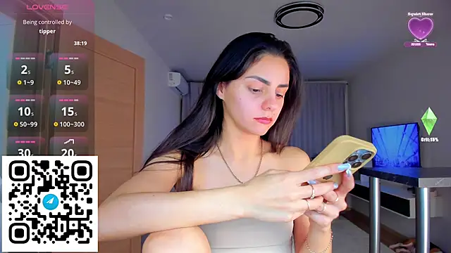 EmiliaZen online show from 12/02/25, 06:47