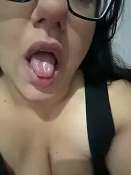 daianaspencer online show from 10/20/25, 06:25