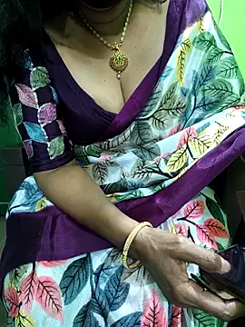 Snapshot of niiveditha chatting on 09/13/25, 03:12 niiveditha online show from 09/13/25, 03:12