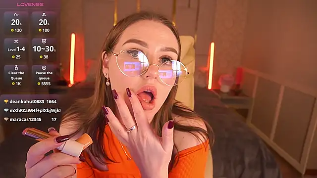 DivineJass online show from 03/11/25, 04:32