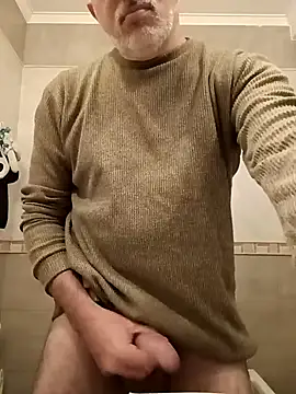 Snapshot of Sexyguycumming chatting on 03/12/25, 02:41 Sexyguycumming online show from 03/12/25, 02:41