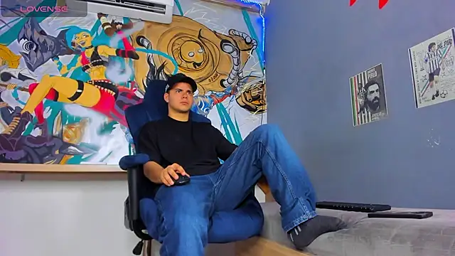 Sebastian Phoenix online show from 03/09/25, 03:11