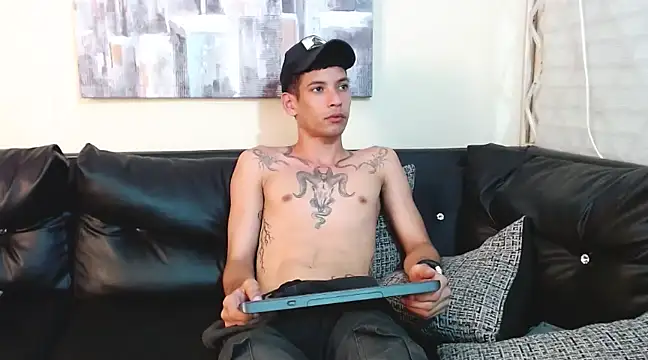 Snapshot of biigjhonny chatting on 02/10/25, 09:36 biigjhonny online show from 02/10/25, 09:36