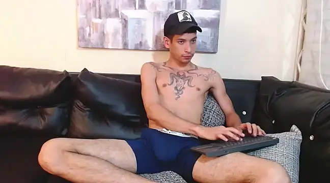 Snapshot of biigjhonny chatting on 02/15/25, 06:23 biigjhonny online show from 02/15/25, 06:23