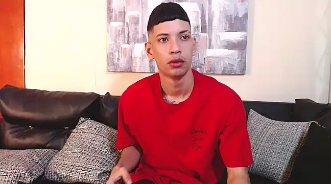 Snapshot of biigjhonny chatting on 02/20/25, 02:40 biigjhonny online show from 02/20/25, 02:40