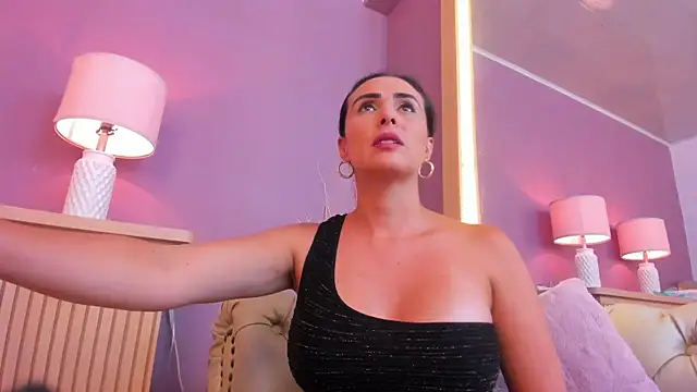 scarlet edwars online show from 02/25/25, 03:27