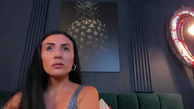 scarlet edwars online show from 02/27/25, 07:04