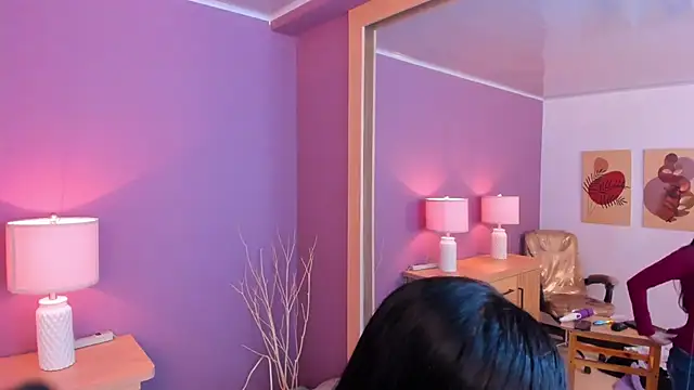 scarlet edwars online show from 03/04/25, 06:29