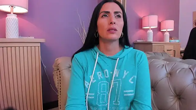 scarlet edwars online show from 03/07/25, 03:28