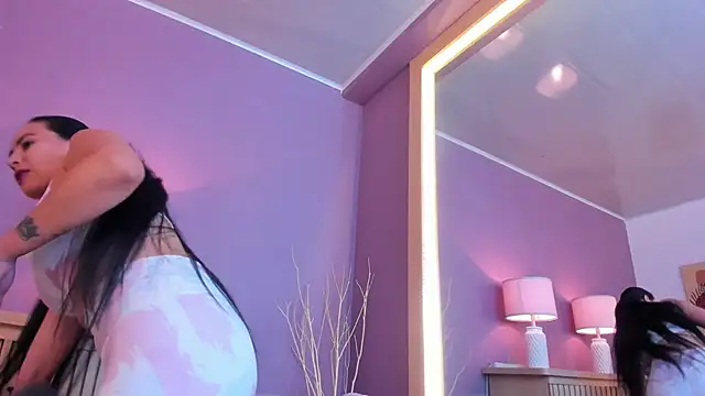 scarlet edwars online show from 03/10/25, 01:10