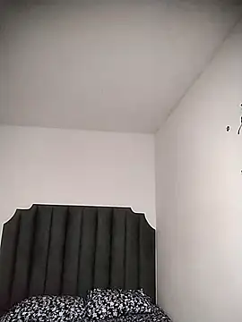 moree Queen online show from 02/16/25, 06:54