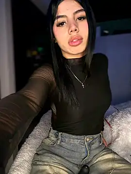 Laura-Khalifa online show from 04/01/26, 06:58