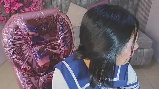 salome stockman s online show from 11/18/25, 02:54