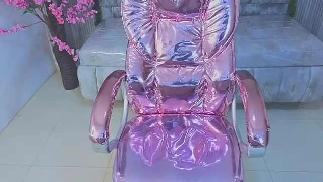 salome stockman s online show from 12/21/25, 01:18