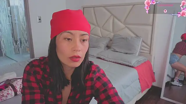 salome stockman s online show from 04/22/26, 07:48