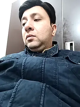 Snapshot of innocentboy1987 chatting on 02/15/25, 05:09 innocentboy1987 online show from 02/15/25, 05:09