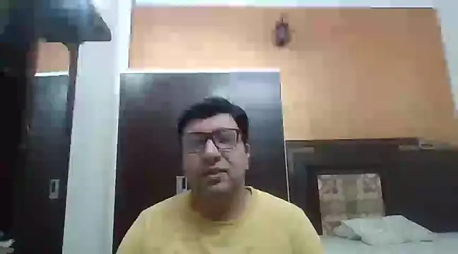 Snapshot of innocentboy1987 chatting on 03/20/25, 05:02 innocentboy1987 online show from 03/20/25, 05:02