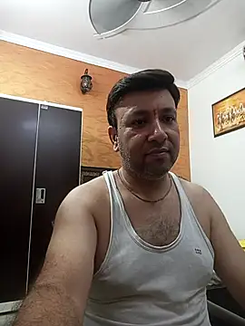 Snapshot of innocentboy1987 chatting on 09/27/25, 07:35 innocentboy1987 online show from 09/27/25, 07:35