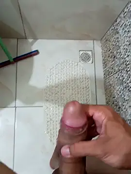 Snapshot of garoto-pirocudo chatting on 03/18/25, 03:09 garoto-pirocudo online show from 03/18/25, 03:09