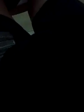 Snapshot of garoto-pirocudo chatting on 10/15/25, 02:11 garoto-pirocudo online show from 10/15/25, 02:11