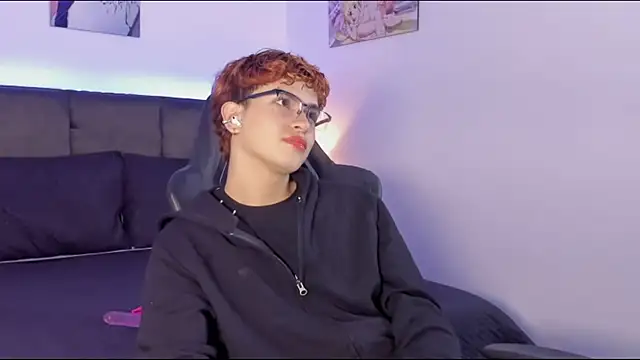 Aiiden 15 online show from 09/29/25, 12:10