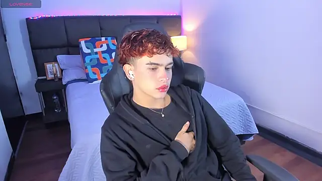 Aiiden 15 online show from 11/18/25, 12:42