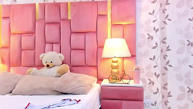 ArianaFranco online show from 04/12/26, 02:00