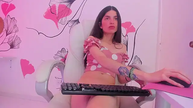 Snapshot of Isabela_Fiorelli chatting on 02/08/25, 06:33 Isabela Fiorelli online show from 02/08/25, 06:33