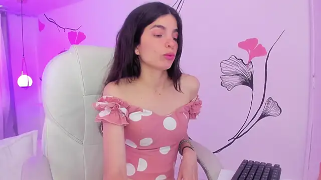 Snapshot of Isabela_Fiorelli chatting on 02/21/25, 03:10 Isabela Fiorelli online show from 02/21/25, 03:10