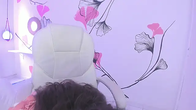 Snapshot of Isabela_Fiorelli chatting on 03/01/25, 06:32 Isabela Fiorelli online show from 03/01/25, 06:32