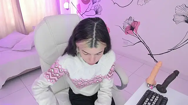 Snapshot of Isabela_Fiorelli chatting on 10/07/25, 01:19 Isabela Fiorelli online show from 10/07/25, 01:19