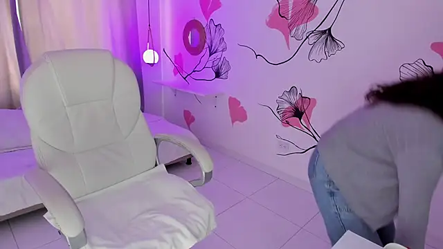 Snapshot of Isabela_Fiorelli chatting on 01/07/26, 01:24 Isabela Fiorelli online show from 01/07/26, 01:24