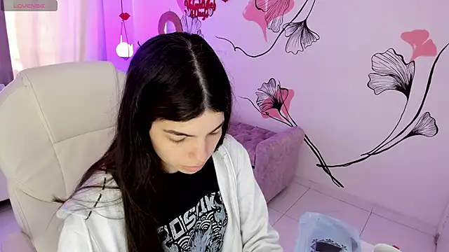 Snapshot of Isabela_Fiorelli chatting on 02/10/26, 01:15 Isabela Fiorelli online show from 02/10/26, 01:15