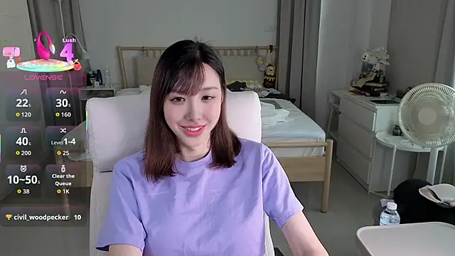 Snapshot of joycemilka chatting on 09/20/25, 06:36 joycemilka online show from 09/20/25, 06:36