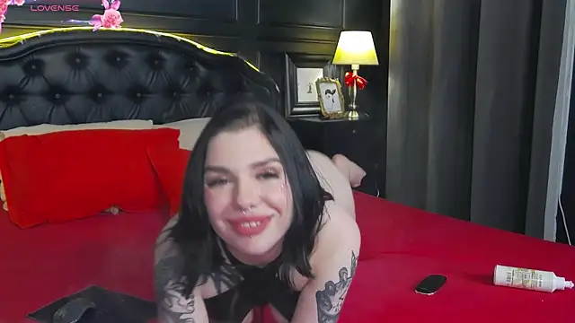 MaeveMoon online show from 03/08/25, 12:44